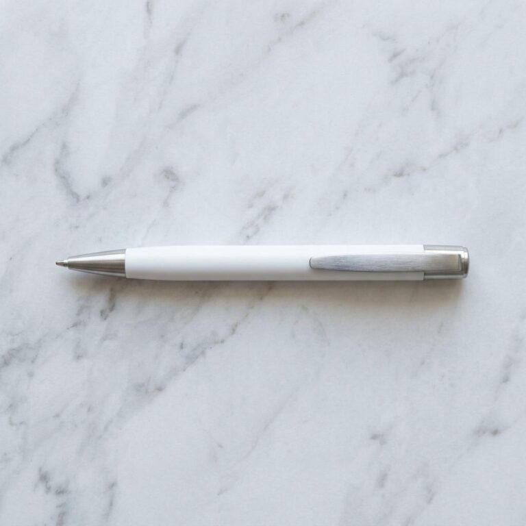 Free Pen Mockup Generator